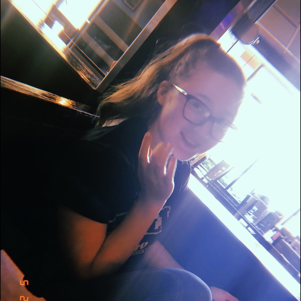 Meet your Posher, Amber